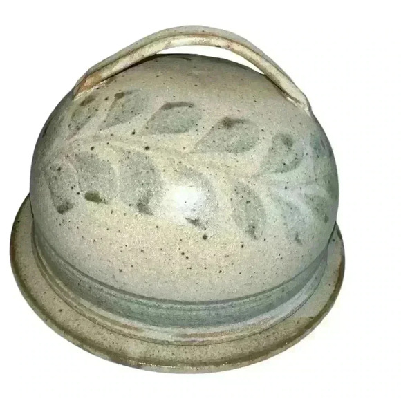 Handmade Ceramic Butter Dish with Leaf Design - Rustic Pottery - Picture 1 of 9